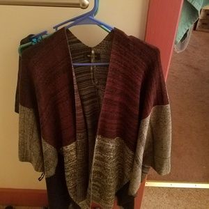 Womens shawl/cardigan
